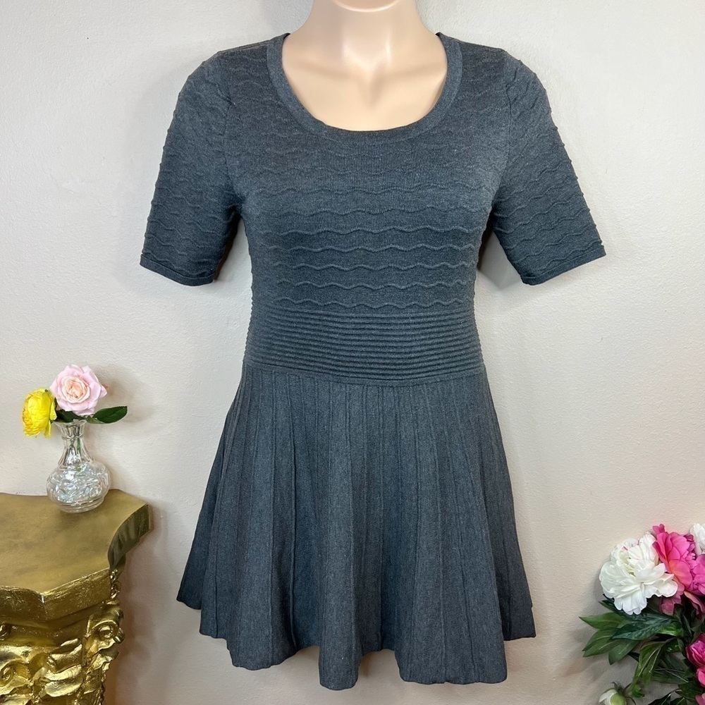 Womens Short Sleeve Knit Fit-and-Flare Dress — Charcoal Gray